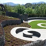 Hotel Heights 4*