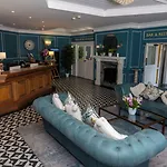 Hotel Heights
