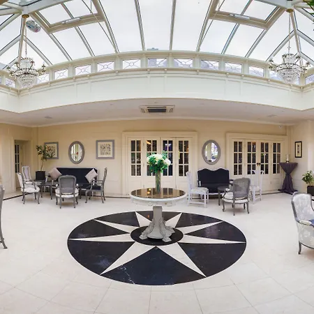 Hotel Heights 4*